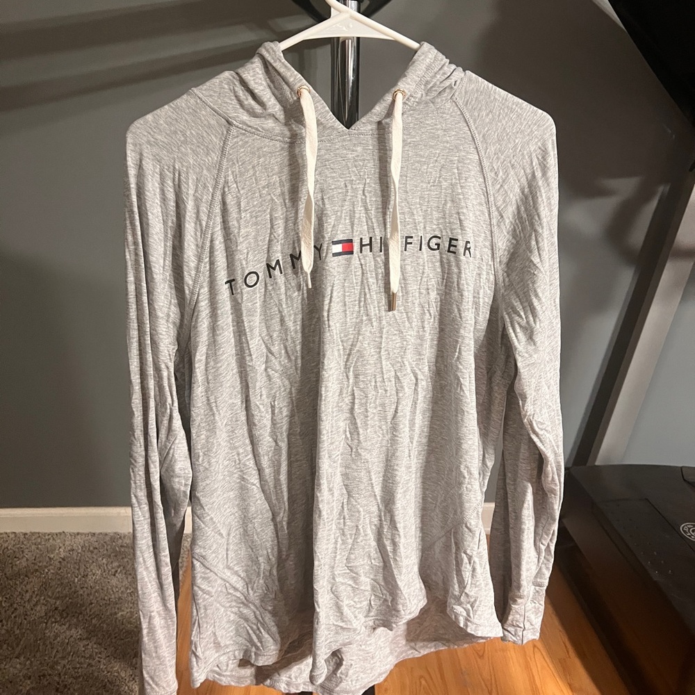 Tommy Hilfiger light long sleeve with hood